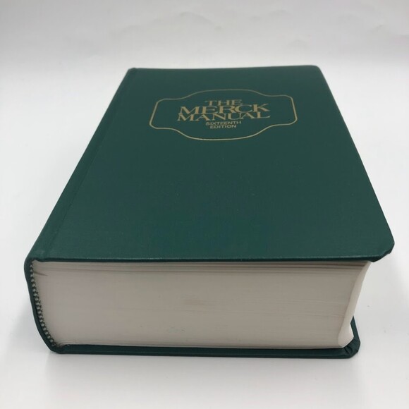 Vintage 1992 The Merck Manual of Diagnois and Therapy Sixteenth Edition Hardback - Picture 6 of 14